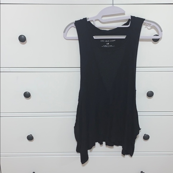 mesh cut out tank top - Picture 2 of 3